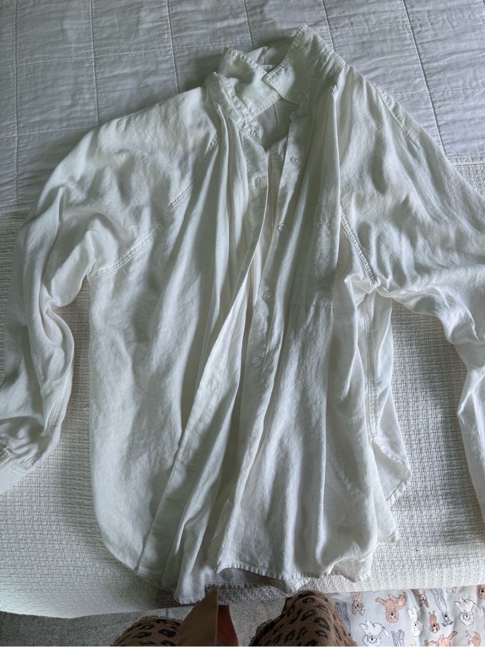 Z SUPPLY Classic White LINEN Button-Up Shirt